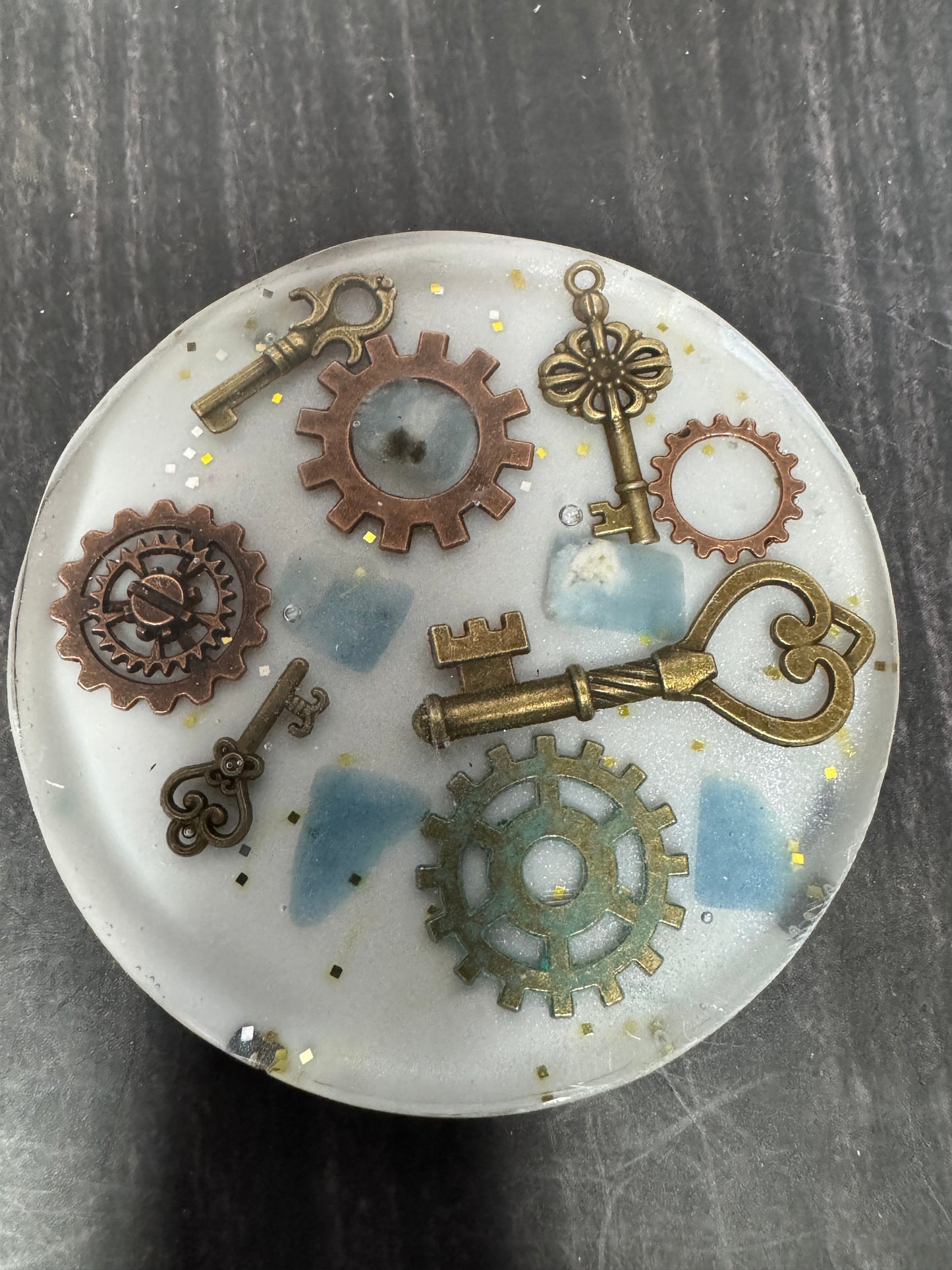 Coaster Set with Stand - Steampunk gears and keys